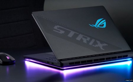 Best Buy Has Open Box Asus ROG Strix Scar RTX 5090 Gaming Laptop for $3,258