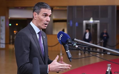 Spain announces three days of mourning after 40 people have died in the Adamuz tragedy